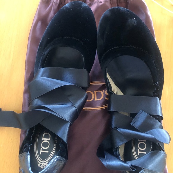 Tod's Limited Edition velvet ballerinas - Picture 2 of 2
